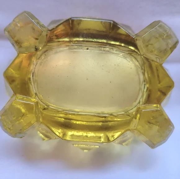 Vintage Elegant Yellow Glass salt Dip Bowls (105) - Picture 4 of 5